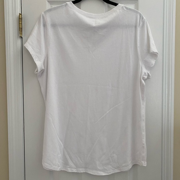 Dry Tek - Tek Gear - V neck white shirt - Size XL - Picture 3 of 4